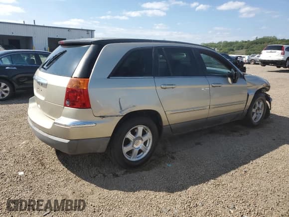 ✅ 2006 Chrysler Pacifica Touring • VIN: 2A4GM68446R826372 • Lot: 71285895. Wystawiony na Copart z przebiegiem 128 137 mil. Bezpłatny archiwum sprzedaży aukcyjnych z USA i szczegółowy raport historii pojazdu na DreamBid. Zdjęcie 3.