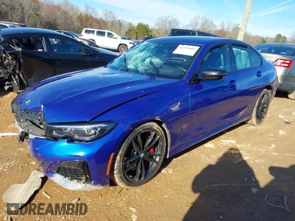 ✅ 2022 BMW 3 Series M340i xDrive • VIN: 3MW5U9J00N8C55321 • Лот: 41595089. Опубликован ранее на IAAI с пробегом 24 011 миль. Бесплатный доступ к архиву аукционных продаж из США и подробный отчёт об истории автомобиля на DreamBid. Изображение 17.