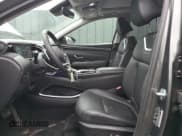 ✅ 2023 Hyundai Tucson Limited • VIN: KM8JFDA28PU121674 • Lot: 43163045. Wystawiony na Copart z przebiegiem 14 671 mil. Bezpłatny archiwum sprzedaży aukcyjnych z USA i szczegółowy raport historii pojazdu na DreamBid. Zdjęcie 7.