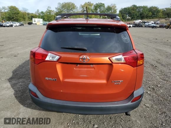 ✅ 2015 Toyota RAV4 Limited • VIN: 2T3DFREV5FW371376 • Lot: 84246635. Wystawiony na Copart z przebiegiem 195 967 mil. Bezpłatny archiwum sprzedaży aukcyjnych z USA i szczegółowy raport historii pojazdu na DreamBid. Zdjęcie 6.