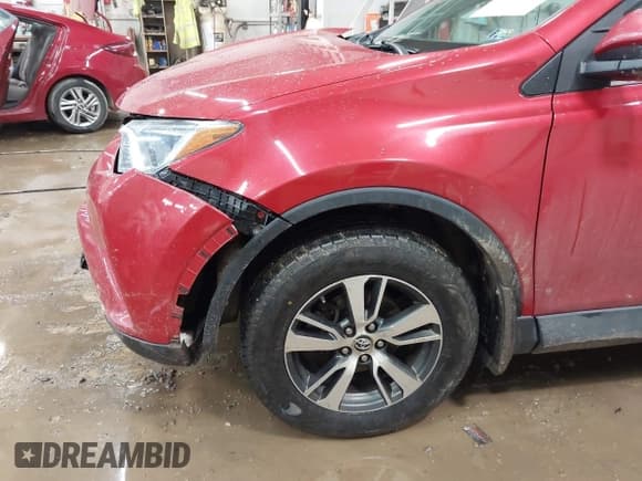 ✅ 2016 Toyota RAV4 XLE • VIN: 2T3RFREV7GW464455 • Lot: 43803958. Listed on IAAI with 85,964 mi. Free auction sales archive from the USA and detailed vehicle history report at DreamBid. Image 20.