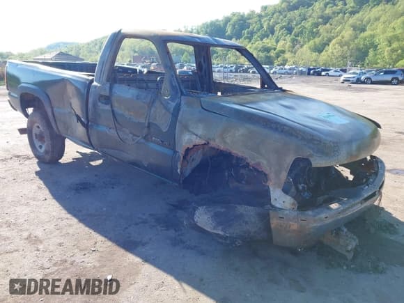 ✅ 2001 Chevrolet Silverado 2500HD • VIN: 1GCHK24G41E269834 • Lot: 42190146. Wystawiony na IAAI z przebiegiem Nie podano. Bezpłatny archiwum sprzedaży aukcyjnych z USA i szczegółowy raport historii pojazdu na DreamBid. Zdjęcie 1.