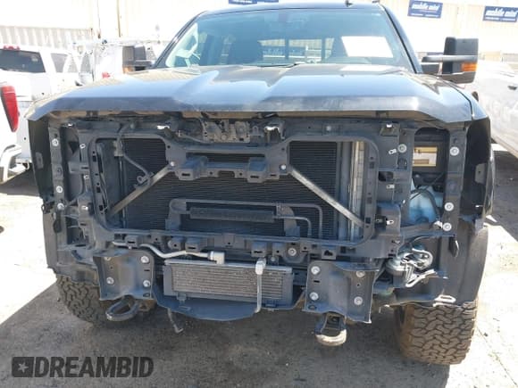 ✅ 2016 Chevrolet Silverado 2500HD LT • VIN: 1GC1KVE89GF277845 • Lot: 43040037. Wystawiony na IAAI z przebiegiem 56 497 mil. Bezpłatny archiwum sprzedaży aukcyjnych z USA i szczegółowy raport historii pojazdu na DreamBid. Zdjęcie 6.