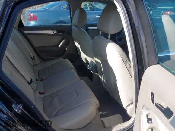 ✅ 2011 Audi A4 • VIN: WAUHFBFL1BN044929 • Lot: 41545562. Wystawiony na IAAI z przebiegiem 94 770 mil. Bezpłatny archiwum sprzedaży aukcyjnych z USA i szczegółowy raport historii pojazdu na DreamBid. Zdjęcie 8.