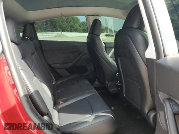 ✅ 2024 Tesla Model Y Long Range • VIN: 7SAYGDEE7RA232569 • Lot: 80144265. Wystawiony na Copart z przebiegiem 28 208 mil. Bezpłatny archiwum sprzedaży aukcyjnych z USA i szczegółowy raport historii pojazdu na DreamBid. Zdjęcie 11.