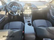 ✅ 2014 Mazda 3 i Touring • VIN: JM1BM1V74E1117560 • Лот: 91259075. Опубликован ранее на Copart с пробегом 97 657 миль. Бесплатный доступ к архиву аукционных продаж из США и подробный отчёт об истории автомобиля на DreamBid. Изображение 8.