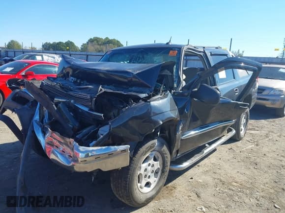 ✅ 2005 Chevrolet Avalanche Z66 • VIN: 3GNEC12Z35G105043 • Lot: 37948404. Listed on IAAI with Not provided. Free auction sales archive from the USA and detailed vehicle history report at DreamBid. Image 2.
