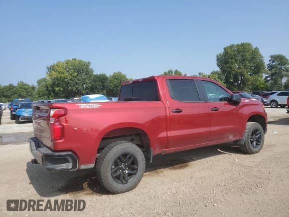 ✅ 2023 Chevrolet Silverado 1500 LT Trail Boss • VIN: 3GCUDFED8PG329197 • Lot: 71083065. Wystawiony na Copart z przebiegiem 31 752 mil. Bezpłatny archiwum sprzedaży aukcyjnych z USA i szczegółowy raport historii pojazdu na DreamBid. Zdjęcie 3.
