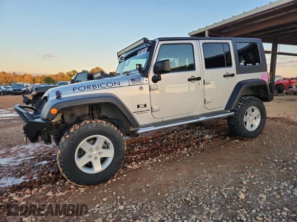 ✅ 2007 Jeep Wrangler Unlimited X • VIN: 1J4GA39127L209381 • Лот: 90941745. Опубликован ранее на Copart с пробегом 197 084 миль. Бесплатный доступ к архиву аукционных продаж из США и подробный отчёт об истории автомобиля на DreamBid. Изображение 1.