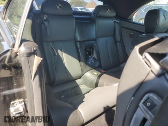 ✅ 2005 BMW 6 Series 645Ci • VIN: WBAEK73435B324141 • Lot: 71462335. Wystawiony na Copart z przebiegiem 91 655 mil. Bezpłatny archiwum sprzedaży aukcyjnych z USA i szczegółowy raport historii pojazdu na DreamBid. Zdjęcie 10.