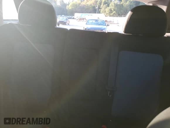 2014 Chevrolet Captiva Sport LT z VIN 3GNAL3EK5ES652837, wystawiony jako Copart lot #76476324 z przebiegiem 142 678 mil mil oraz Czysty tytuł • Clean title. Historia ofert i sprzedaży dostępna na DreamBid. Obrazek 10.