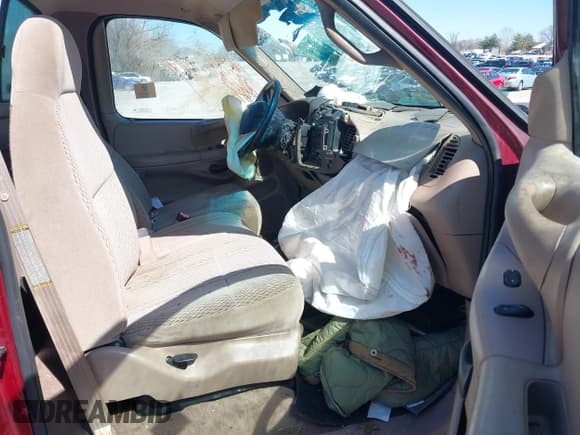 ✅ 1998 Ford F-150 • VIN: 2FTZF08W5WCA88933 • Lot: 41811179. Listed on IAAI with Not provided. Free auction sales archive from the USA and detailed vehicle history report at DreamBid. Image 5.