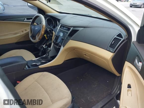 ✅ 2011 Hyundai Sonata GLS • VIN: 5NPEB4AC4BH093479 • Lot: 43359675. Wystawiony na IAAI z przebiegiem 186 235 mil. Bezpłatny archiwum sprzedaży aukcyjnych z USA i szczegółowy raport historii pojazdu na DreamBid. Zdjęcie 5.