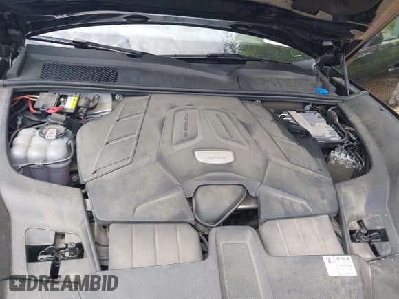 ✅ 2019 Porsche Cayenne • VIN: WP1AA2AY0KDA10815 • Lot: 42475927. Listed on IAAI with 74,911 mi. Free auction sales archive from the USA and detailed vehicle history report at DreamBid. Image 10.