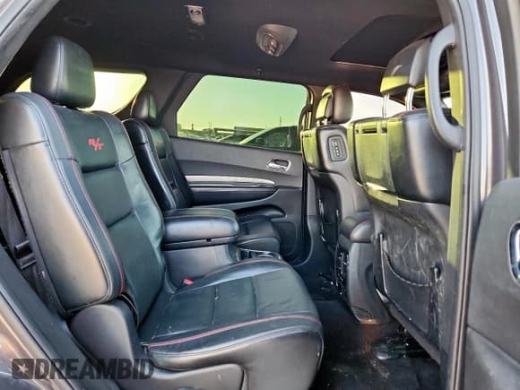 ✅ 2016 Dodge Durango R/T • VIN: 1C4SDHCT9GC467119 • Lot: 91850315. Wystawiony na Copart z przebiegiem 195 355 mil. Bezpłatny archiwum sprzedaży aukcyjnych z USA i szczegółowy raport historii pojazdu na DreamBid. Zdjęcie 11.