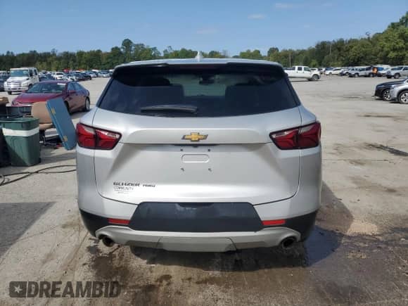 ✅ 2021 Chevrolet Blazer LT • VIN: 3GNKBHRS7MS571755 • Lot: 70458564. Wystawiony na Copart z przebiegiem 51 267 mil mil. Skorzystaj z bezpłatnego archiwum sprzedaży aukcyjnych z USA i zobacz szczegółowy raport historii pojazdu na DreamBid. Zdjęcie 6.