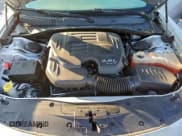 ✅ 2020 Dodge Charger SXT • VIN: 2C3CDXBG3LH136311 • Lot: 93876815. Wystawiony na Copart z przebiegiem 92 866 mil. Bezpłatny archiwum sprzedaży aukcyjnych z USA i szczegółowy raport historii pojazdu na DreamBid. Zdjęcie 11.