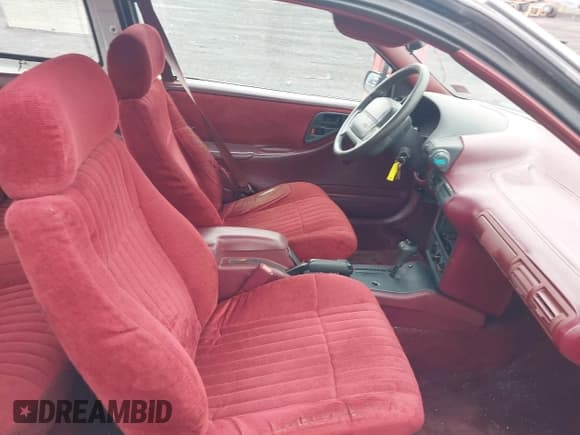 ✅ 1995 Chevrolet Beretta • VIN: 1G1LV15M5SY120146 • Лот: 41950467. Опубликован ранее на IAAI с пробегом 173 112 миль. Бесплатный доступ к архиву аукционных продаж из США и подробный отчёт об истории автомобиля на DreamBid. Изображение 5.