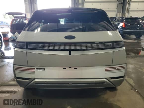 ✅ 2022 Hyundai Ioniq 5 Limited • VIN: KM8KRDAF4NU118833 • Лот: 70930755. Опубликован ранее на Copart с пробегом 29 906 миль. Бесплатный доступ к архиву аукционных продаж из США и подробный отчёт об истории автомобиля на DreamBid. Изображение 6.