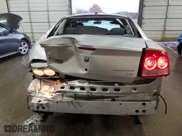 ✅ 2009 Dodge Charger R/T • VIN: 2B3KA53T19H551962 • Лот: 81923154. Размещён на Copart с пробегом 102 789 миль миль. Получите бесплатный доступ к архиву аукционных продаж из США и посмотрите подробный отчёт об истории автомобиля на DreamBid. Изображение 6.