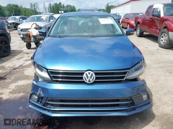 ✅ 2017 Volkswagen Jetta SEL • VIN: 3VWL17AJXHM304792 • Lot: 42688617. Wystawiony na IAAI z przebiegiem 98 916 mil. Bezpłatny archiwum sprzedaży aukcyjnych z USA i szczegółowy raport historii pojazdu na DreamBid. Zdjęcie 11.