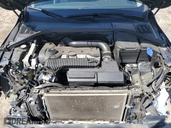 ✅ 2015 Volvo V60 T5 Premier • VIN: YV1612SB5F1194832 • Лот: 71238865. Опубликован ранее на Copart с пробегом 78 425 миль. Бесплатный доступ к архиву аукционных продаж из США и подробный отчёт об истории автомобиля на DreamBid. Изображение 11.