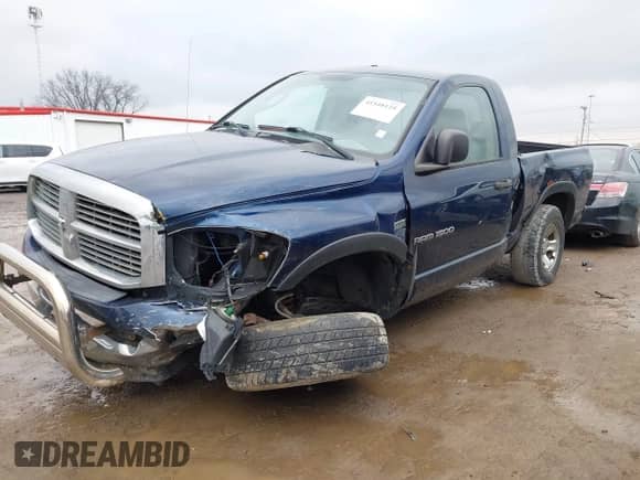 ✅ 2006 Dodge 1500 SLT • VIN: 1D7HU16206J155131 • Лот: 41548125. Размещён на IAAI с пробегом 213 690 миль миль. Получите бесплатный доступ к архиву аукционных продаж из США и посмотрите подробный отчёт об истории автомобиля на DreamBid. Изображение 2.