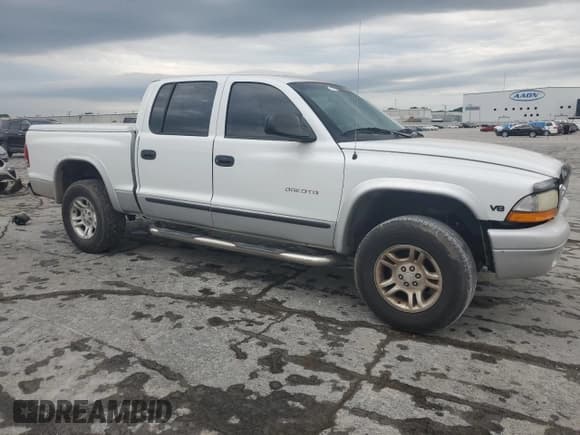 ✅ 2002 Dodge Dakota SLT • VIN: 1B7HG48N22S614075 • Lot: 57783905. Wystawiony na Copart z przebiegiem 247 769 mil. Bezpłatny archiwum sprzedaży aukcyjnych z USA i szczegółowy raport historii pojazdu na DreamBid. Zdjęcie 4.