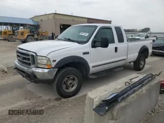 ✅ 2000 Ford F-250 XL • VIN: 1FTNX21S0YEC28205 • Lot: 86621835. Listed on Copart with 297,621 mi. Free auction sales archive from the USA and detailed vehicle history report at DreamBid. Image 1.