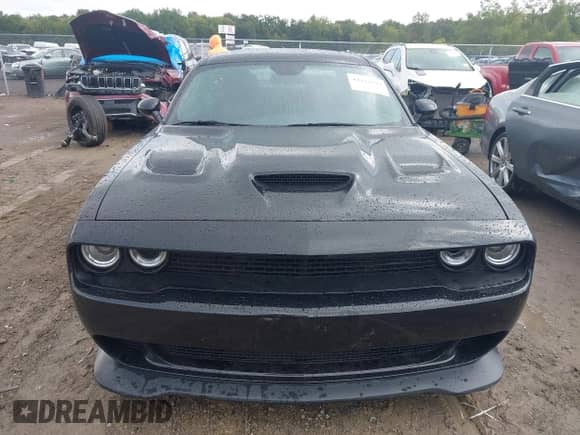 2016 Dodge Challenger SRT Hellcat z VIN 2C3CDZC92GH225238, wystawiony jako IAAI lot #43123789 z przebiegiem 9 055 mil mil oraz . Historia ofert i sprzedaży dostępna na DreamBid. Obrazek 12.