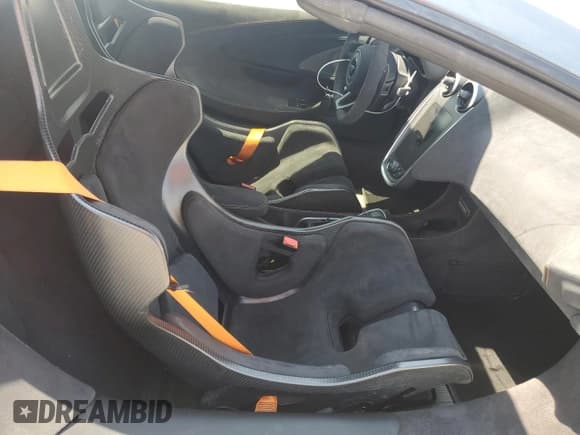 ✅ 2020 McLaren 600LT • VIN: SBM13SAA8LW008421 • Lot: 68654184. Wystawiony na Copart z przebiegiem 8 453 mil. Bezpłatny archiwum sprzedaży aukcyjnych z USA i szczegółowy raport historii pojazdu na DreamBid. Zdjęcie 10.