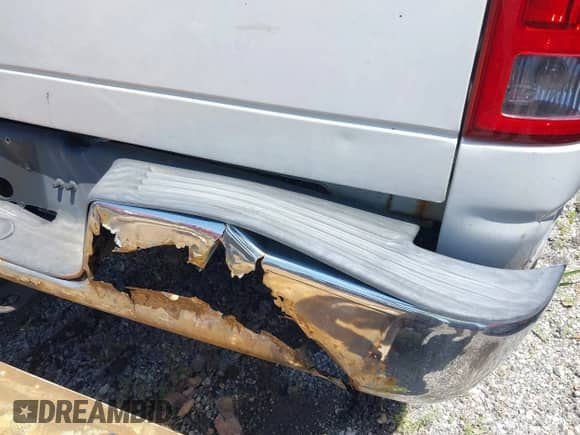 2006 Dodge 3500 SLT z VIN 3D7LX38C26G265439, wystawiony jako IAAI lot #42747687 z przebiegiem 130 340 mil mil oraz . Historia ofert i sprzedaży dostępna na DreamBid. Obrazek 18.