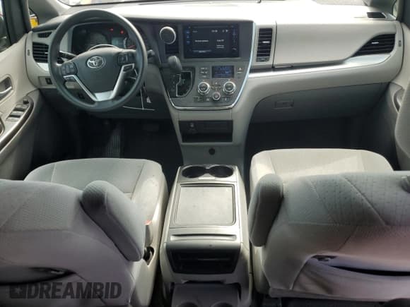 ✅ 2016 Toyota Sienna LE AAS • VIN: 5TDKK3DC0GS695564 • Lot: 87423755. Listed on Copart with 92,625 mi. Free auction sales archive from the USA and detailed vehicle history report at DreamBid. Image 8.