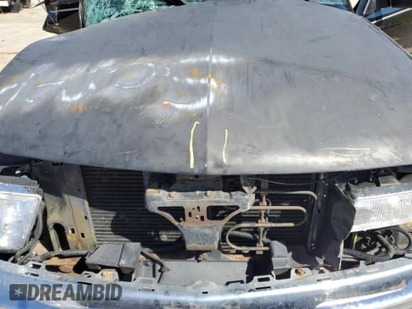 2001 Chevrolet Blazer LT с VIN 1GNDT13W112182576, выставлен на аукционе Copart как лот 74328974 с пробегом 117 751 миль миль и Списание • Salvage title. История ставок и продаж доступна на DreamBid. Изображение 12.