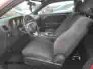 2012 Dodge Challenger SXT z VIN 2C3CDYAG9CH210824, wystawiony jako Copart lot #76201764 z przebiegiem 97 698 mil mil oraz Nie do naprawy • Non repairable. Historia ofert i sprzedaży dostępna na DreamBid. Obrazek 7.