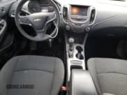 ✅ 2017 Chevrolet Cruze LT • VIN: 1G1BE5SM9H7266796 • Lot: 70294942. Listed on Copart with 160,978 mi. Free auction sales archive from the USA and detailed vehicle history report at DreamBid. Image 8.