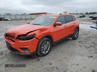 ✅ 2021 Jeep Cherokee Latitude Plus • VIN: 1C4PJLLB2MD187895 • Lot: 89662935. Wystawiony na Copart z przebiegiem 88 959 mil. Bezpłatny archiwum sprzedaży aukcyjnych z USA i szczegółowy raport historii pojazdu na DreamBid. Zdjęcie 1.