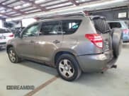 ✅ 2011 Toyota RAV4 • VIN: JTMBK4DV9BD018735 • Lot: 85728875. Wystawiony na Copart z przebiegiem 193 711 mil. Bezpłatny archiwum sprzedaży aukcyjnych z USA i szczegółowy raport historii pojazdu na DreamBid. Zdjęcie 2.