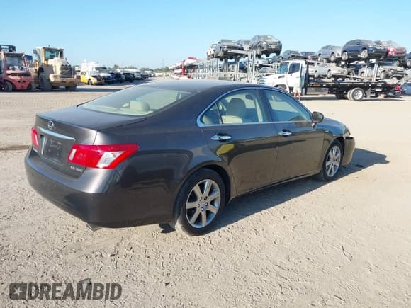 ✅ 2008 Lexus ES 330 • VIN: JTHBJ46G482272342 • Lot: 43748597. Listed on IAAI with 80,602 mi. Free auction sales archive from the USA and detailed vehicle history report at DreamBid. Image 4.