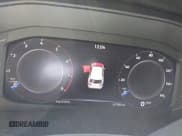 ✅ 2022 Volkswagen Atlas SE • VIN: 1V2HE2CA4NC220203 • Lot: 41982896. Listed on IAAI with 61,989 mi. Free auction sales archive from the USA and detailed vehicle history report at DreamBid. Image 7.