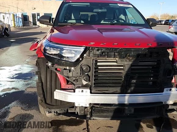 ✅ 2021 Ford Explorer XLT • VIN: 1FMSK8DH1MGB60141 • Lot: 91380025. Wystawiony na Copart z przebiegiem 37 033 mil. Bezpłatny archiwum sprzedaży aukcyjnych z USA i szczegółowy raport historii pojazdu na DreamBid. Zdjęcie 15.