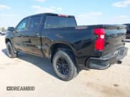 ✅ 2020 Chevrolet Silverado 1500 Custom Trail Boss • VIN: 3GCPYCEF3LG244943 • Lot: 43350455. Wystawiony na IAAI z przebiegiem 94 420 mil. Bezpłatny archiwum sprzedaży aukcyjnych z USA i szczegółowy raport historii pojazdu na DreamBid. Zdjęcie 3.