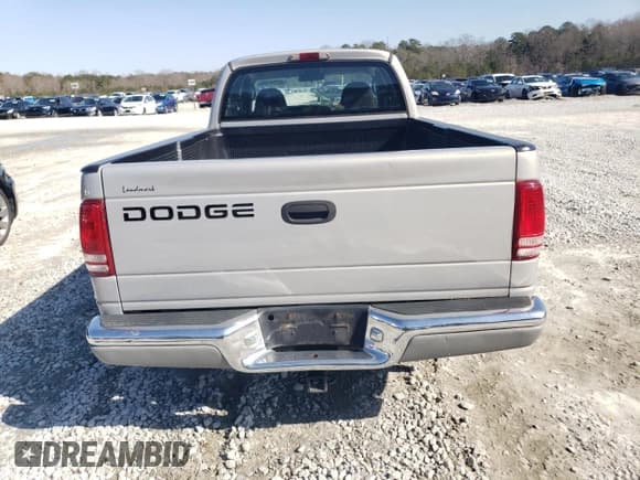 ✅ 2000 Dodge Dakota • VIN: 1B7GL22X3YS621292 • Lot: 45266195. Wystawiony na Copart z przebiegiem 185 912 mil. Bezpłatny archiwum sprzedaży aukcyjnych z USA i szczegółowy raport historii pojazdu na DreamBid. Zdjęcie 6.