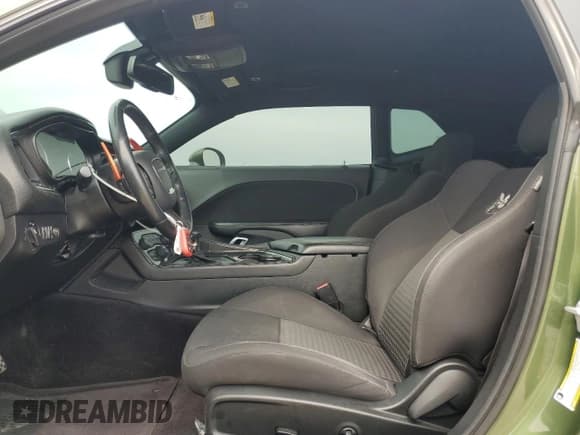 ✅ 2019 Dodge Challenger R/T Scat Pack Widebody • VIN: 2C3CDZFJ7KH518213 • Lot: 46637555. Wystawiony na Copart z przebiegiem 65 577 mil. Bezpłatny archiwum sprzedaży aukcyjnych z USA i szczegółowy raport historii pojazdu na DreamBid. Zdjęcie 7.