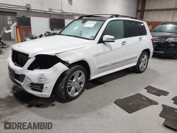 ✅ 2014 Mercedes-Benz GLK 350 • VIN: WDCGG8JB0EG305838 • Лот: 43514781. Опубликован ранее на IAAI с пробегом 89 115 миль. Бесплатный доступ к архиву аукционных продаж из США и подробный отчёт об истории автомобиля на DreamBid. Изображение 2.