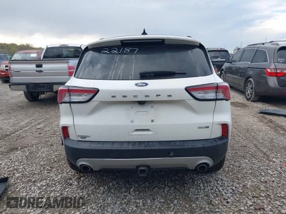 ✅ 2020 Ford Escape Titanium • VIN: 1FMCU9J95LUC22187 • Lot: 43600679. Listed on IAAI with 37,305 mi. Free auction sales archive from the USA and detailed vehicle history report at DreamBid. Image 16.