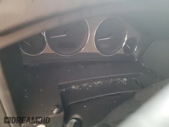 ✅ 2008 Jeep Commander Limited • VIN: 1J8HG58N48C236729 • Lot: 86342984. Wystawiony na Copart z przebiegiem Nie podano. Bezpłatny archiwum sprzedaży aukcyjnych z USA i szczegółowy raport historii pojazdu na DreamBid. Zdjęcie 9.