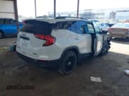✅ 2019 GMC Terrain SLE • VIN: 3GKALMEV9KL365715 • Lot: 43304259. Wystawiony na IAAI z przebiegiem 116 761 mil. Bezpłatny archiwum sprzedaży aukcyjnych z USA i szczegółowy raport historii pojazdu na DreamBid. Zdjęcie 4.