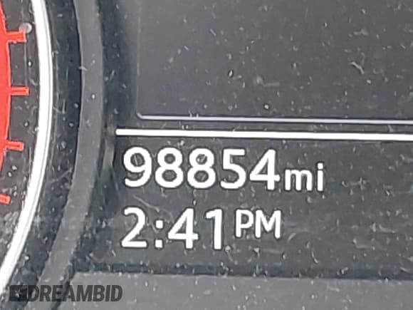 ✅ 2017 Audi A4 Premium • VIN: WAUGNAF41HN004702 • Lot: 42989869. Wystawiony na IAAI z przebiegiem 98 854 mil. Bezpłatny archiwum sprzedaży aukcyjnych z USA i szczegółowy raport historii pojazdu na DreamBid. Zdjęcie 15.