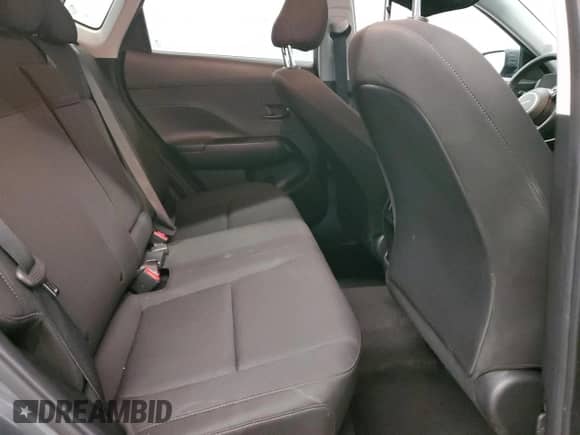 2024 Hyundai Kona SEL z VIN KM8HBCABXRU082013, wystawiony jako Copart lot #87712915 z przebiegiem 22 966 mil mil oraz Czysty tytuł • Clean title. Historia ofert i sprzedaży dostępna na DreamBid. Obrazek 11.